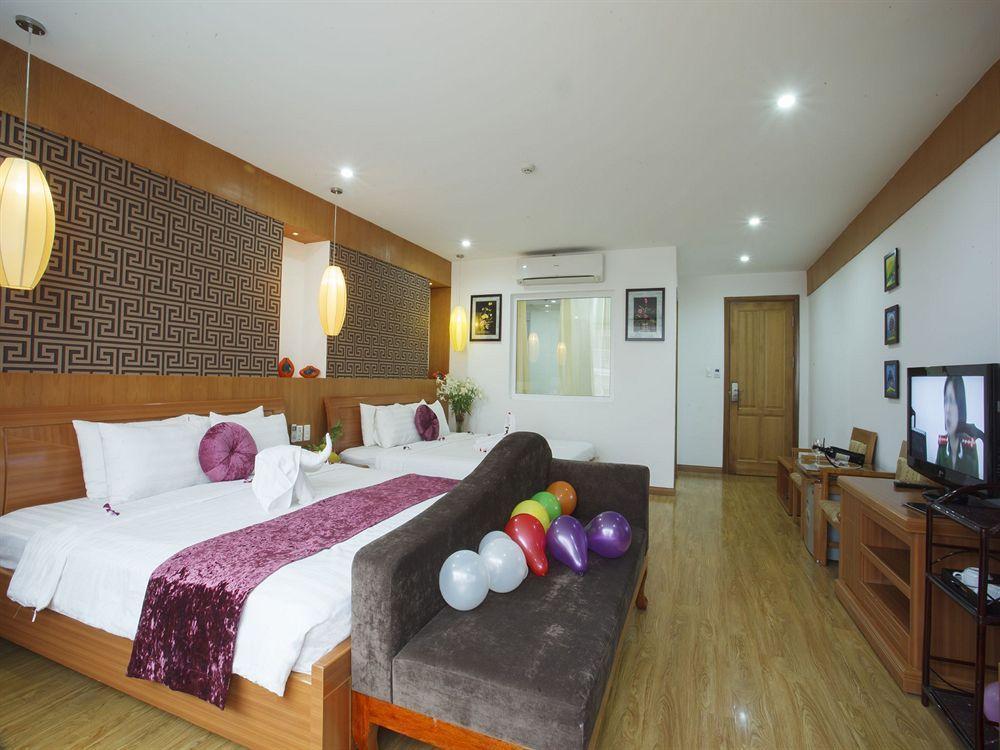 Golden Palace 3* Hanoi