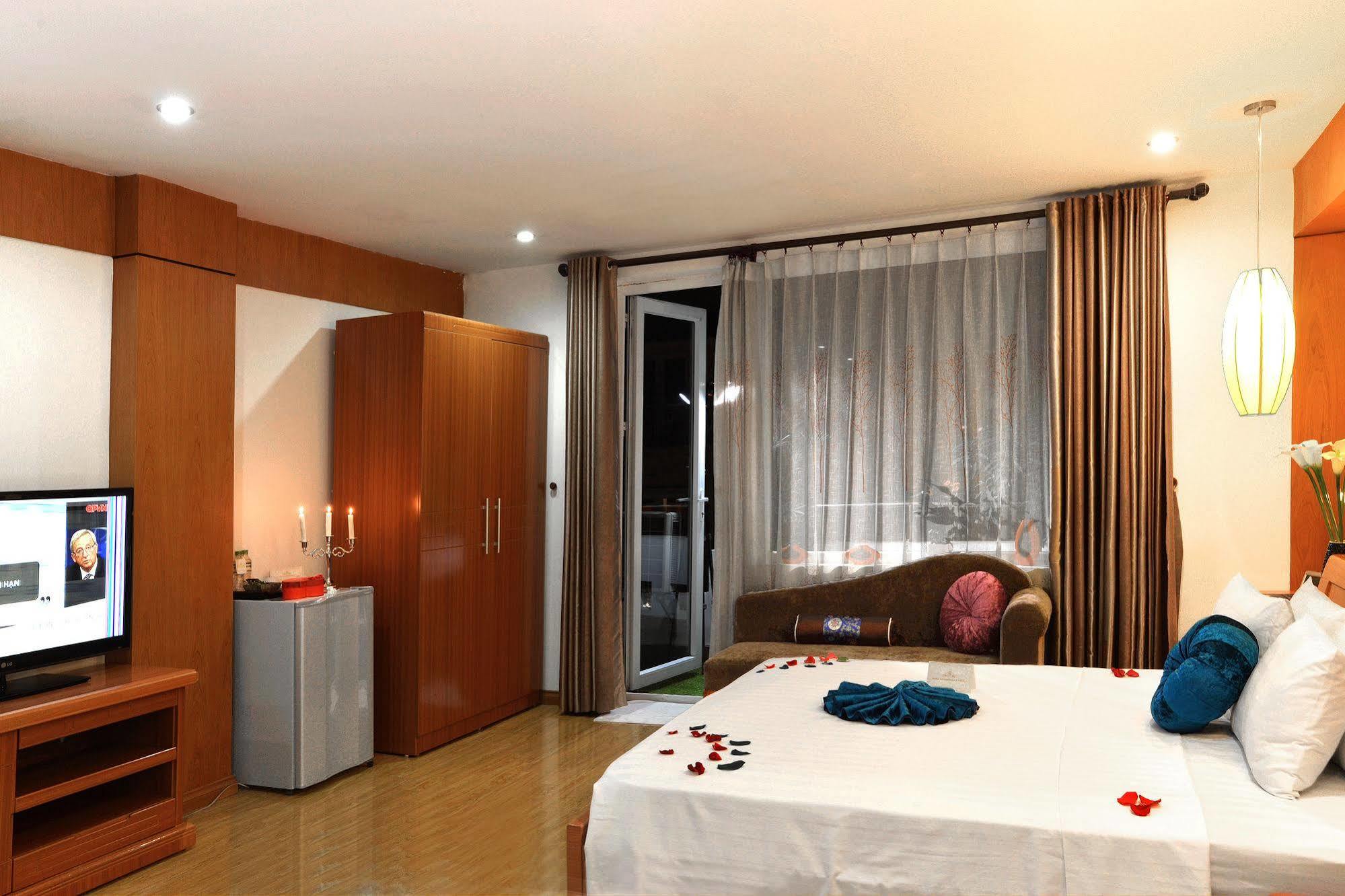 Golden Palace Hotel 3*