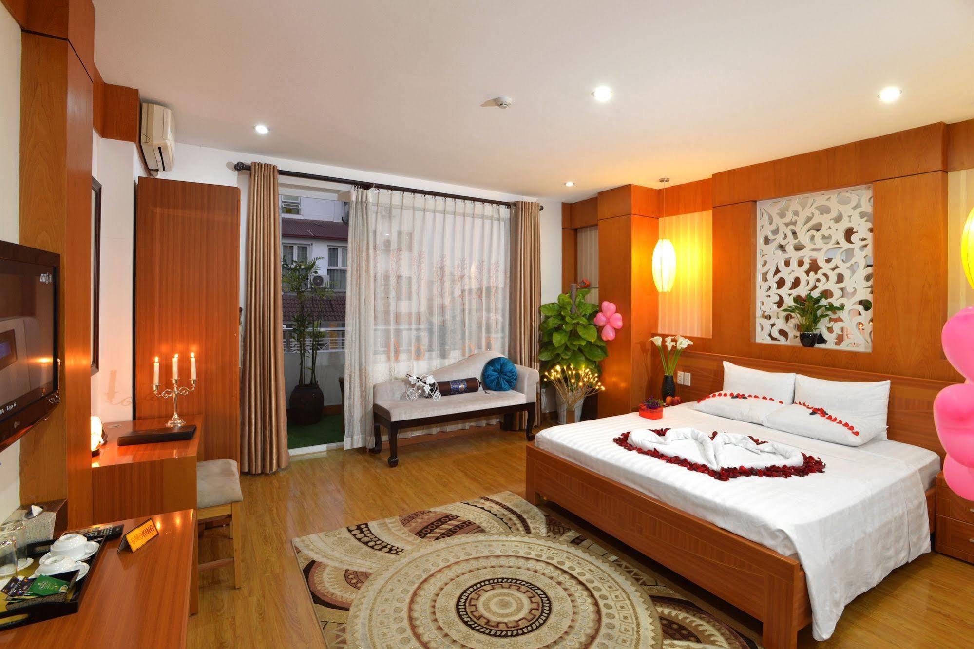 Golden Palace Hotel